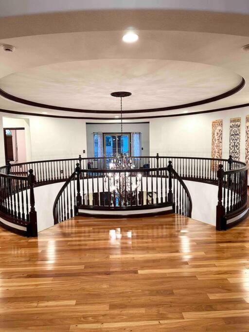 埃尔克格罗夫Luxury Mansion House别墅 外观 照片